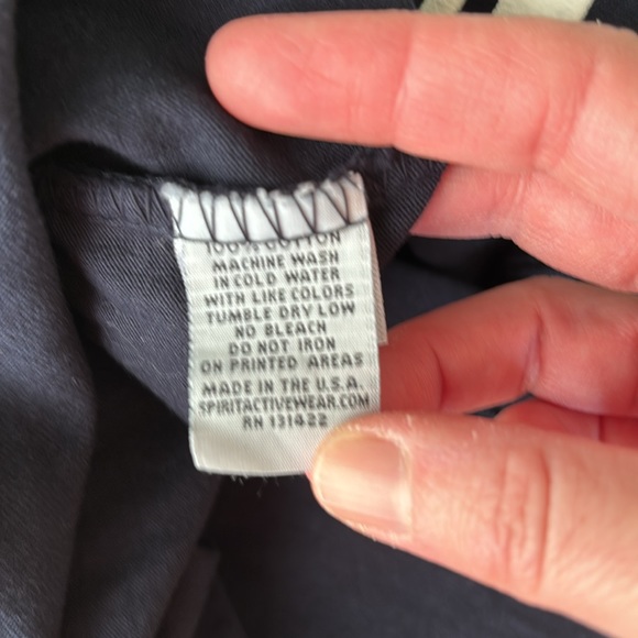 🚫 SOLD Disney Parks NWT Spirit Jersey Navy Blue/White M - Picture 8 of 9